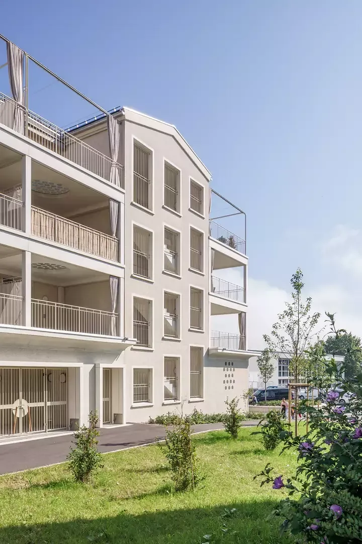 Haus A Treppenhaus und Balkone