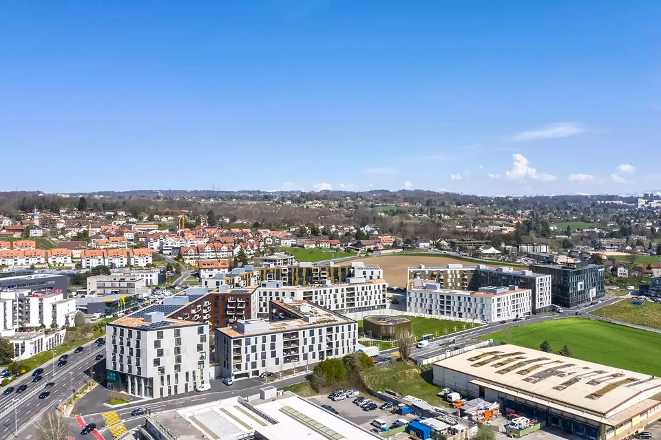 Vue aérienne du quartier Oassis au coeur des tissus hétérogènes de l'Ouest lausannois