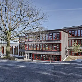 Sanierung und Erweiterung Schulhaus Sonnenberg