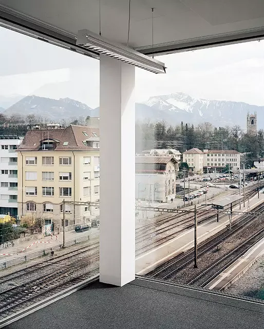 vue depuis l'intérieur d'un bureau