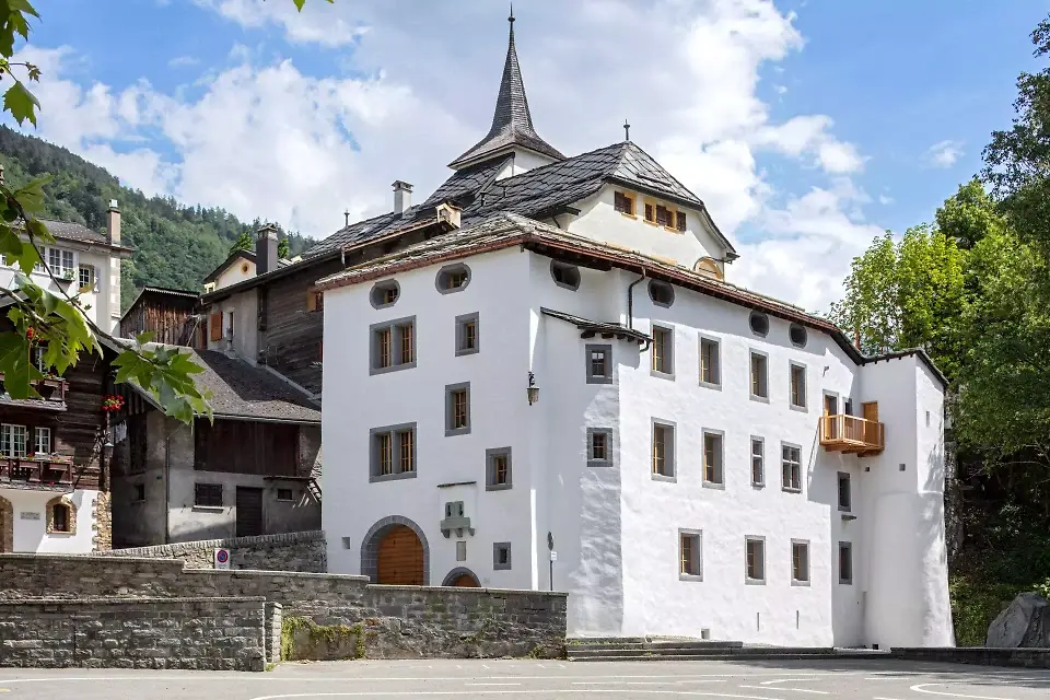 Spittel auussen 1