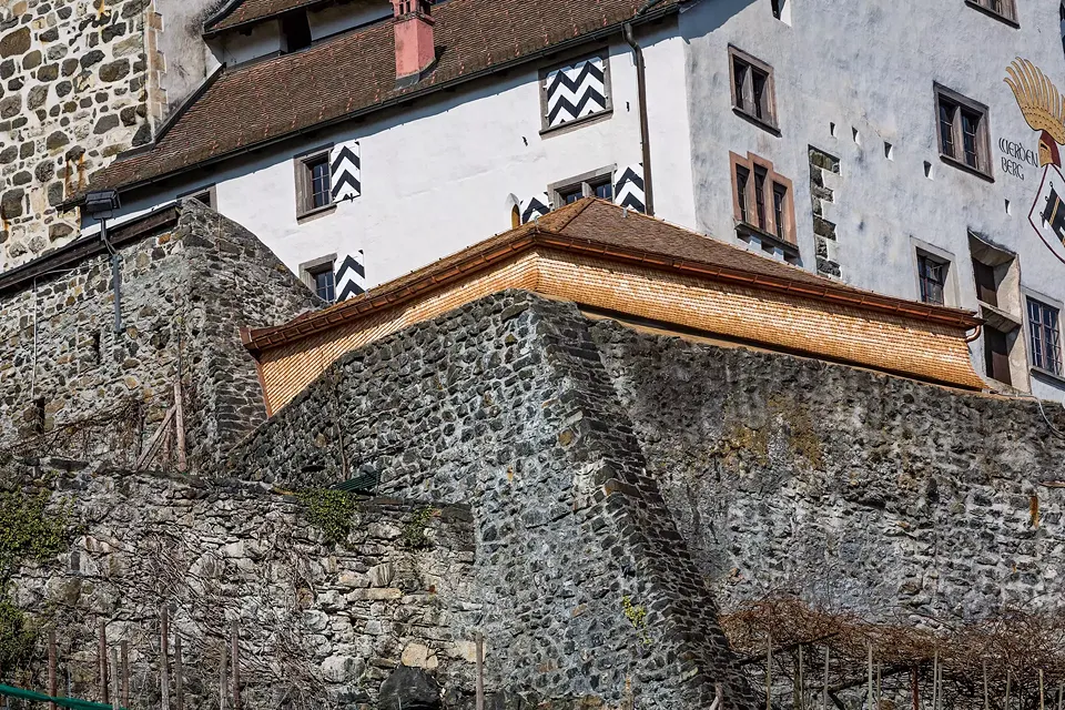 Erweiterung Museum Schloss Werdenberg - Einpassen des Neubaus in das bestehende Mauerprofil