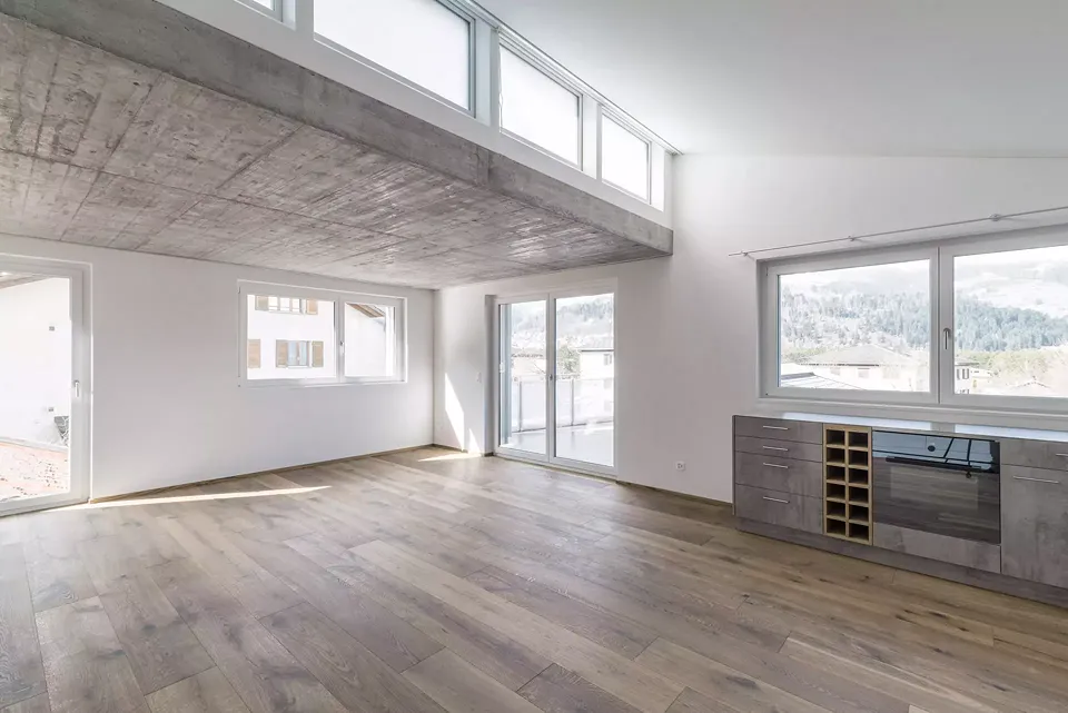 Wohnzimmer mit Küche 2.OG
