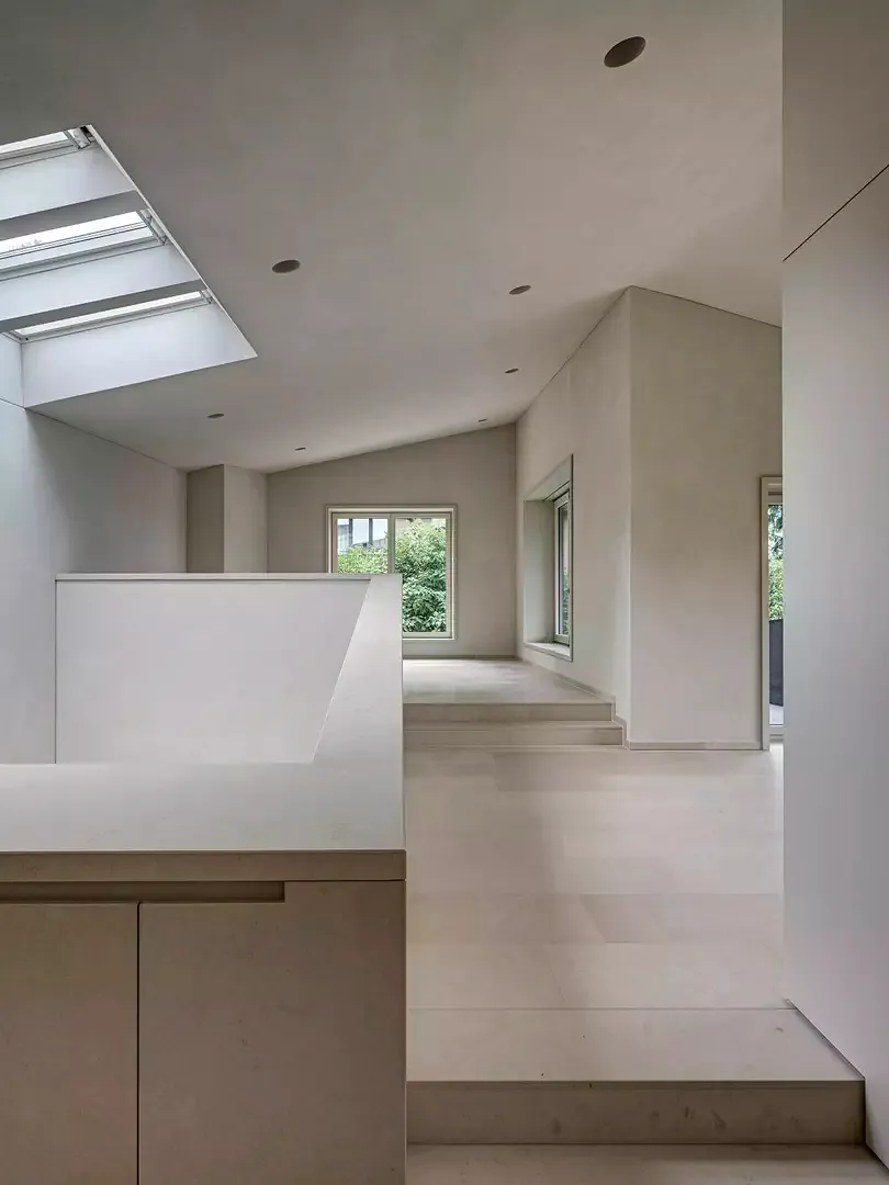 Wohngeschoss mit Oberlicht über Treppe