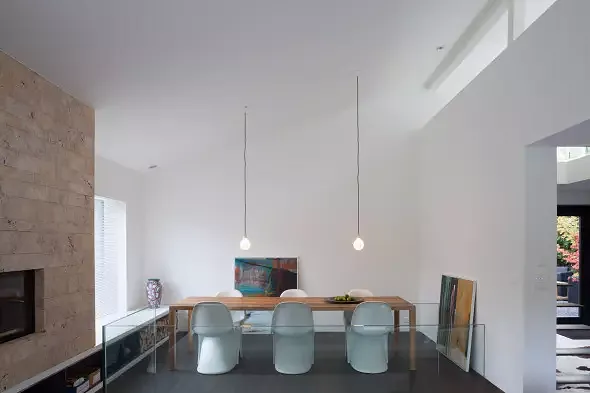 Essbereich im EG beim Cheminée ©: Börje Müller-Nolasco, Basel