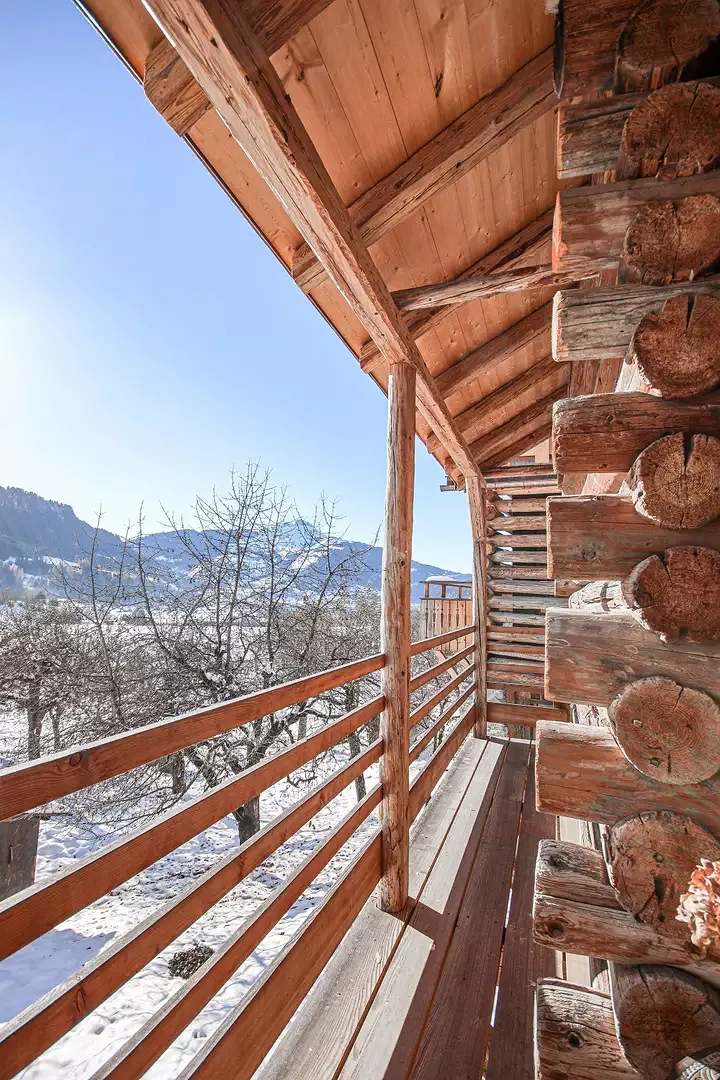 Balcon avec vue sur la Surselva
