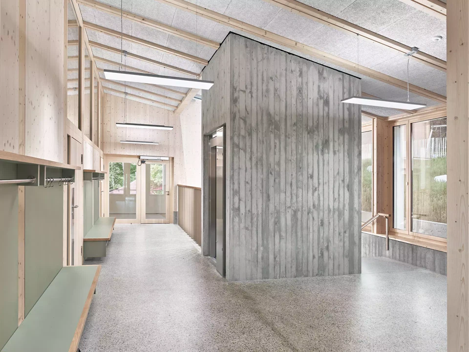 Um den Kern begengen sich Holz- und Massivbau