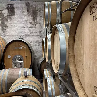 Transformation du domaine viticole Besson-Strasser