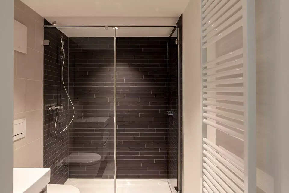 En Suite Bad