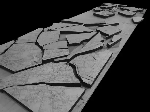 Holzmodell ohne Bauten Innovationspark Dübendorf (1:2000 / gelasertes Sperrholz) / Einzelne Segmente zeigen verschiedene Zonen und Quartiere /©patricegruner