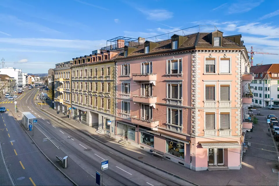 Strassenfassade