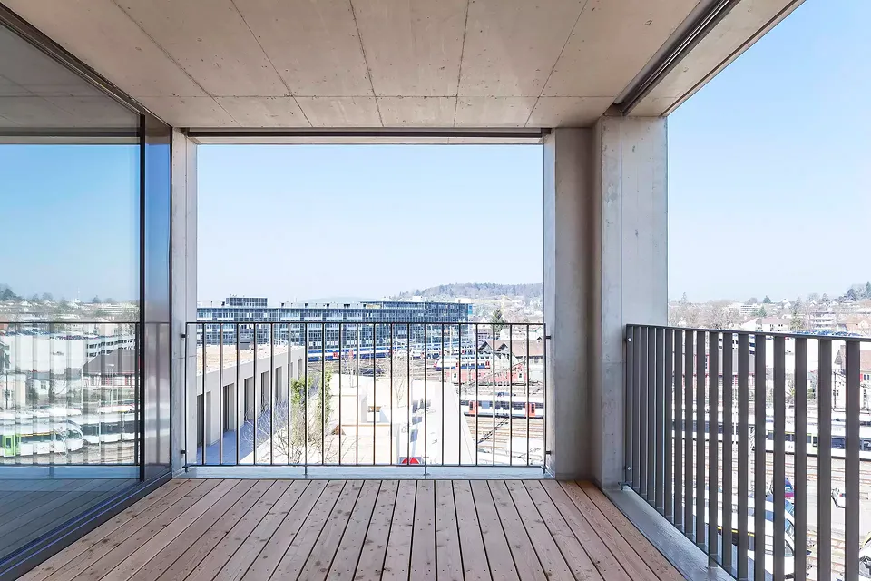 Loggia zu Attikawohnung