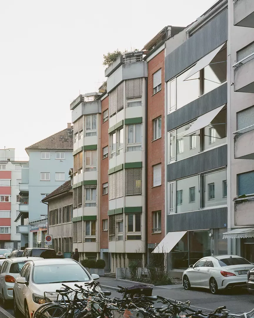 Strassenfassade