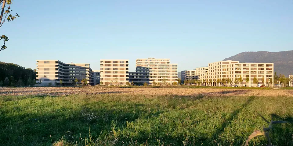 Les pièces urbaines comme un ensemble urbain en résonance avec le grand paysage