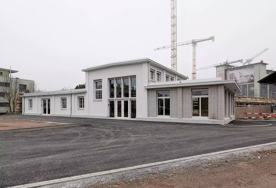 Lokremise Papieri-Areal, Südfassade