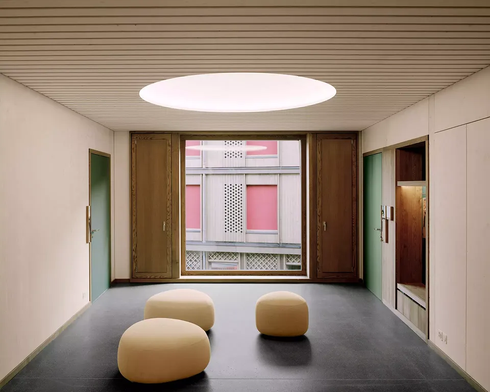 TANNE_Innen_Vorzone Klassenzimmer