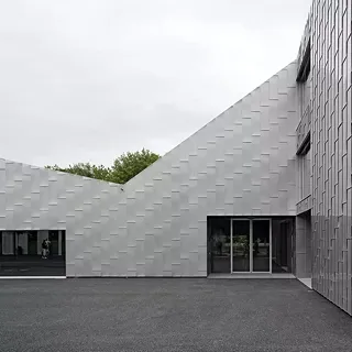 Agrandissement de l'école et de la nouvelle salle de gym Moréchon 2 à Savièse