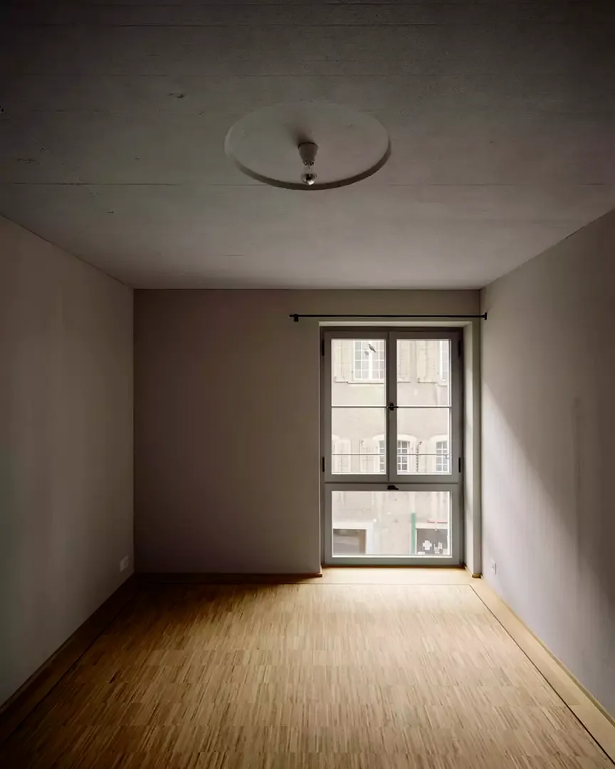 11_Zimmer-mit-Rosette