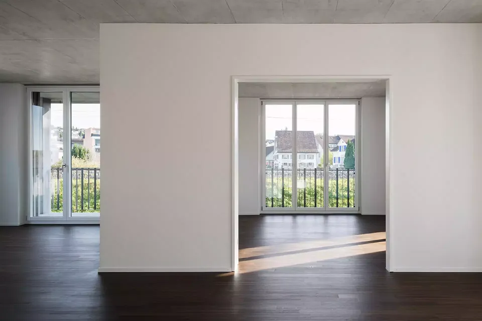 Französischen Fenster ermöglichen eine sehr gute Belichtung
