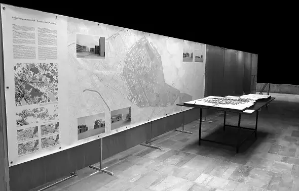 Ausstellung 2013 / Leinwand und Modell / ©patricegruner