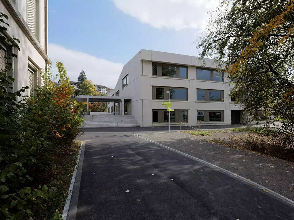 Aussenansicht Zugangsseite