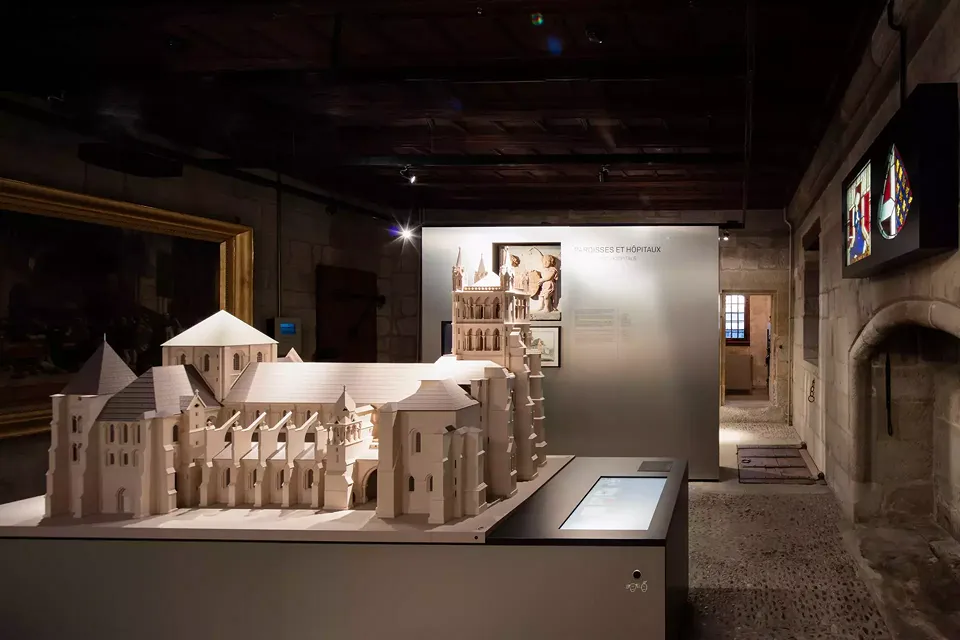 MHL scenographie maquette cathédrale