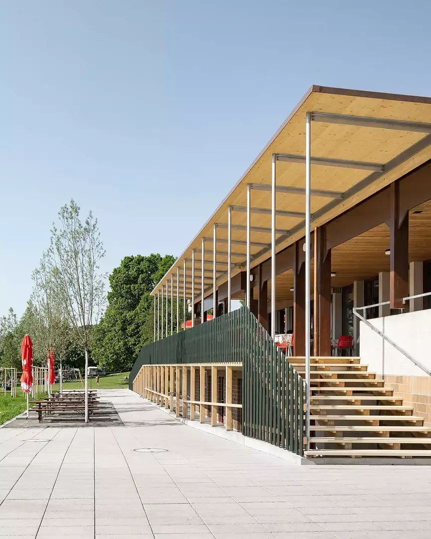 Betriebshaus_seite