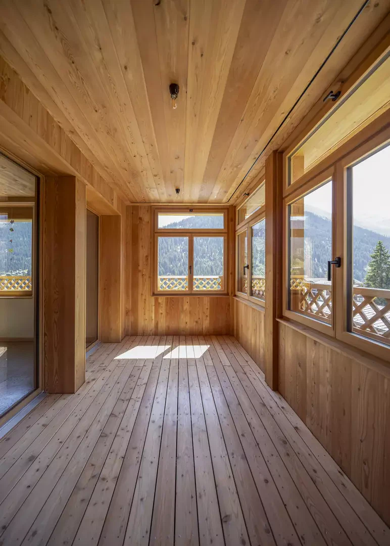 Jardin d'hiver pour une utilisation toute l'année avec vue panoramique sur les montagnes