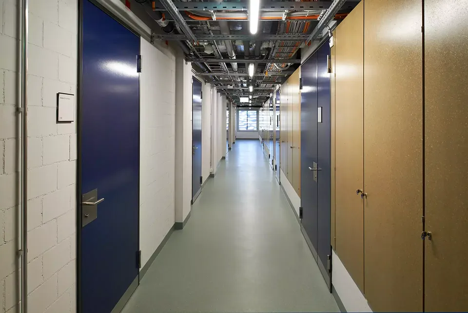 Aquatikum, vue intérieure, couloir