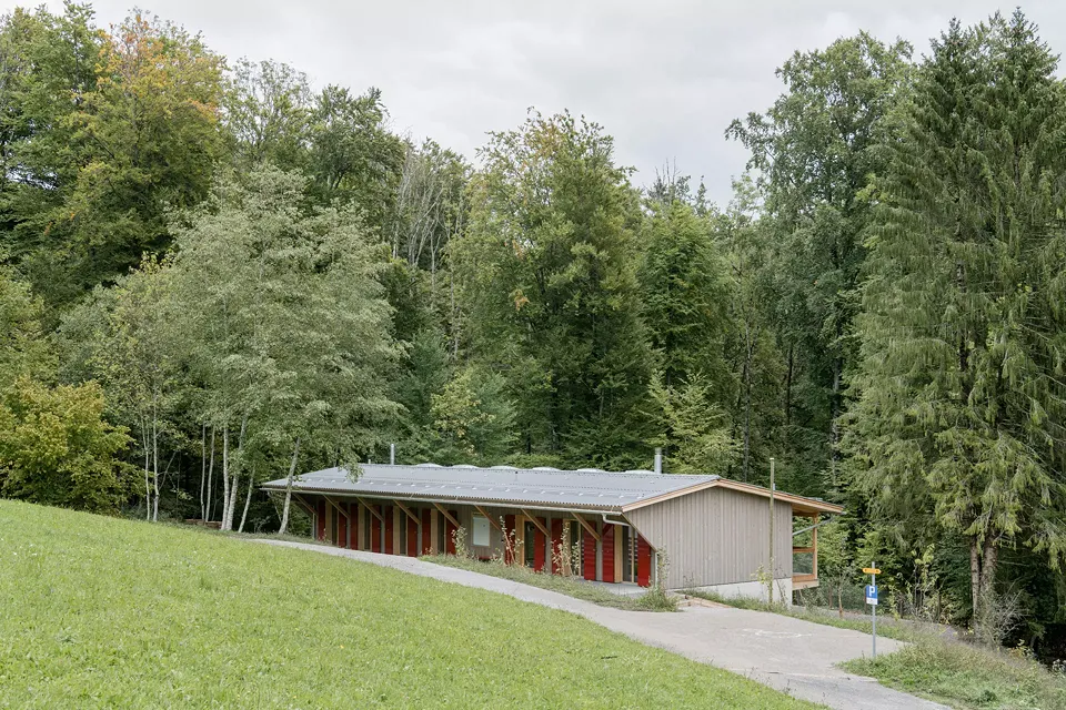 Gesamtes Gebäude Oben