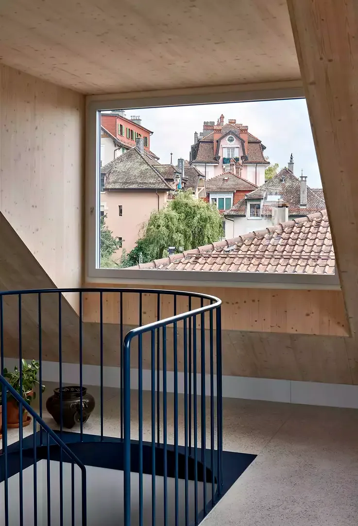Escalier d'accès aux combles