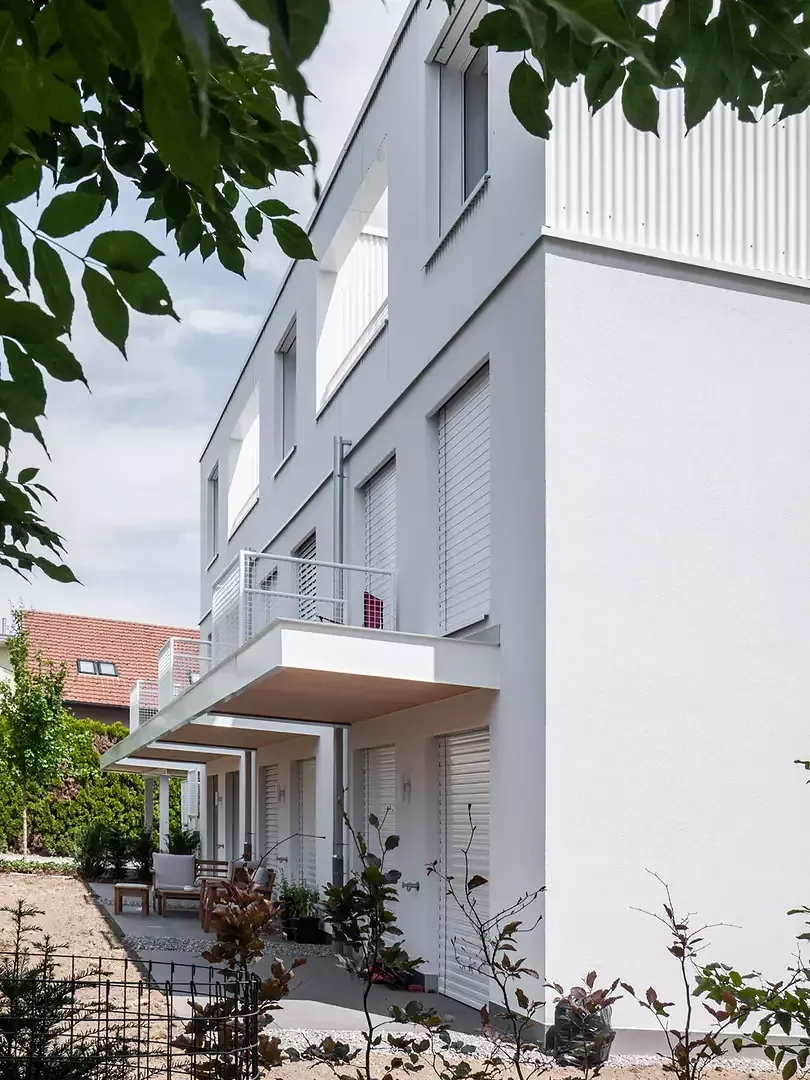 Westfassade Balkone