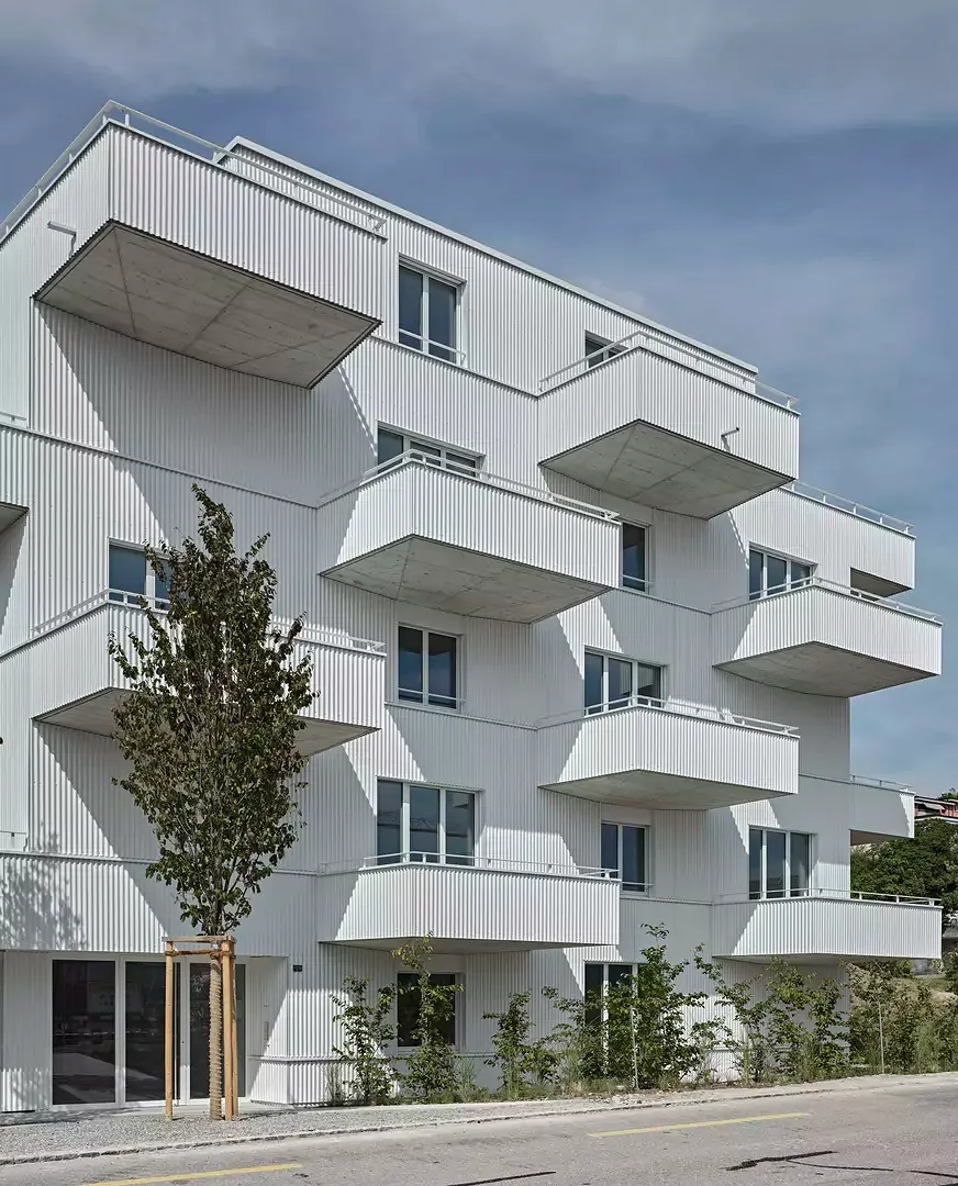 Strassenseite