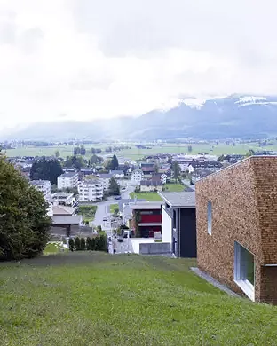 Fassade Ost und Nord mit Blick auf die Linthebene