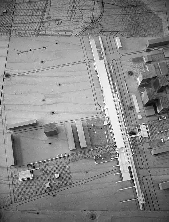Hauptintervention, Transportation Hub -Infrastrukturzentrum kombiniert die unterschiedlichen Transportsysteme und beherbergt öffentliche Funktionen (Ämter,...) M 1:1000 © Alexander Daxböck, Georgia Papathanasiou