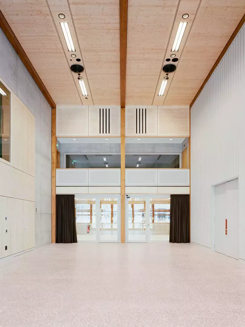 Foyer als räumliches und soziales Zentrum