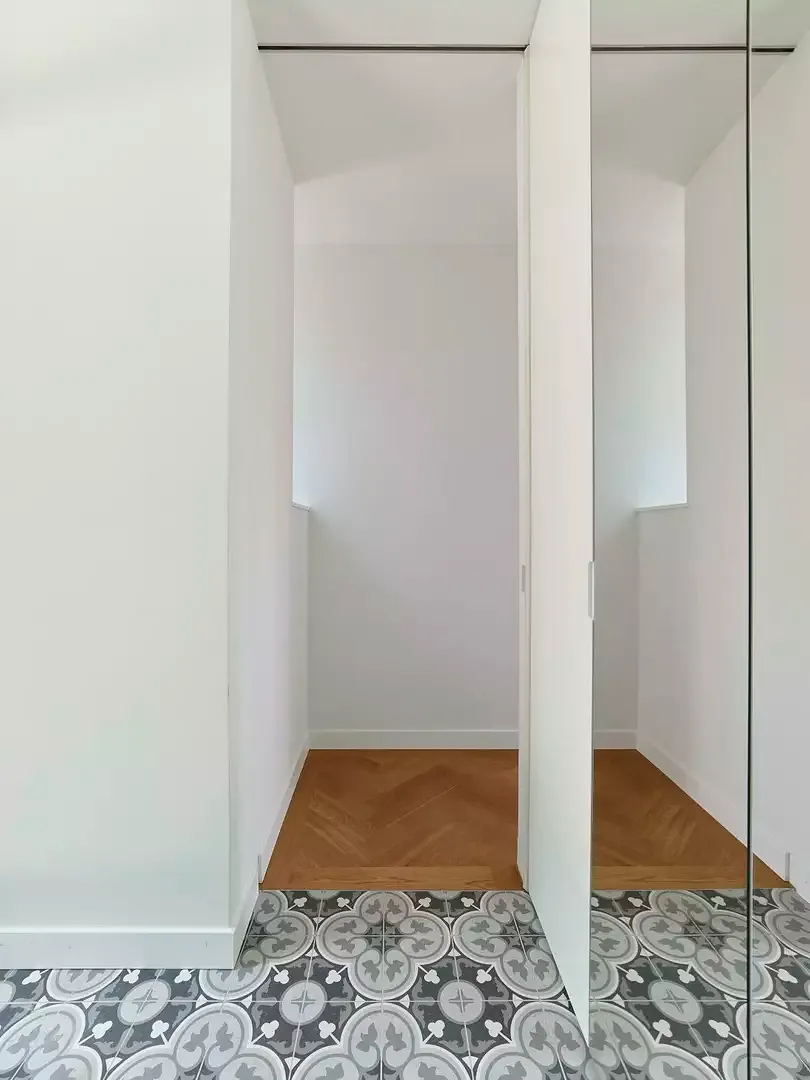 Hall appartement Est