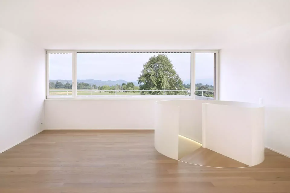 Unverbaubarer Blick in die Alpen