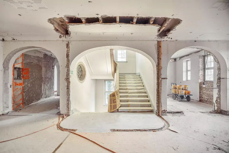 Halle Baustelle