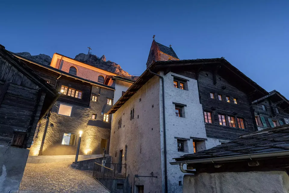 Aussensicht bei Nacht
