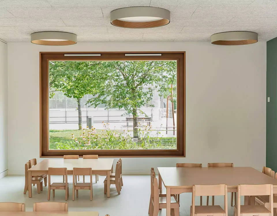 Salle polyvalente au rez