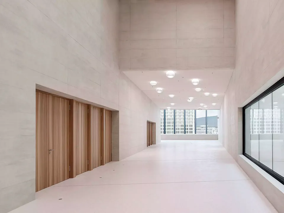 Foyer de l'espace de réunion au 1er étage