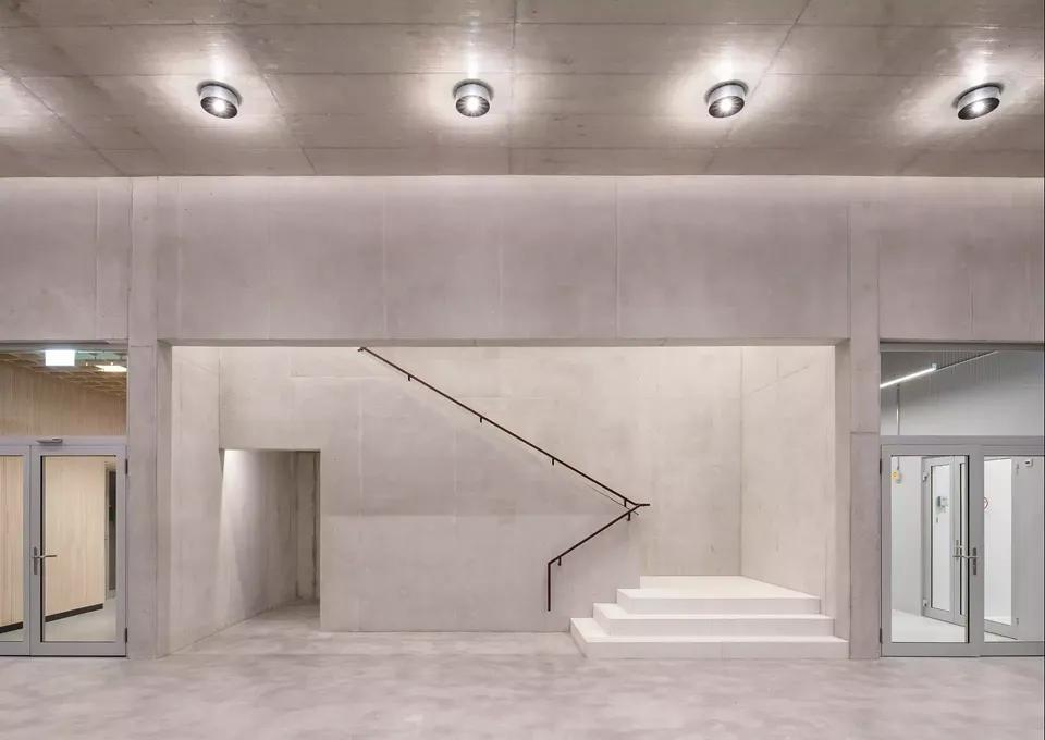 Foyer EG, Laborgebäude