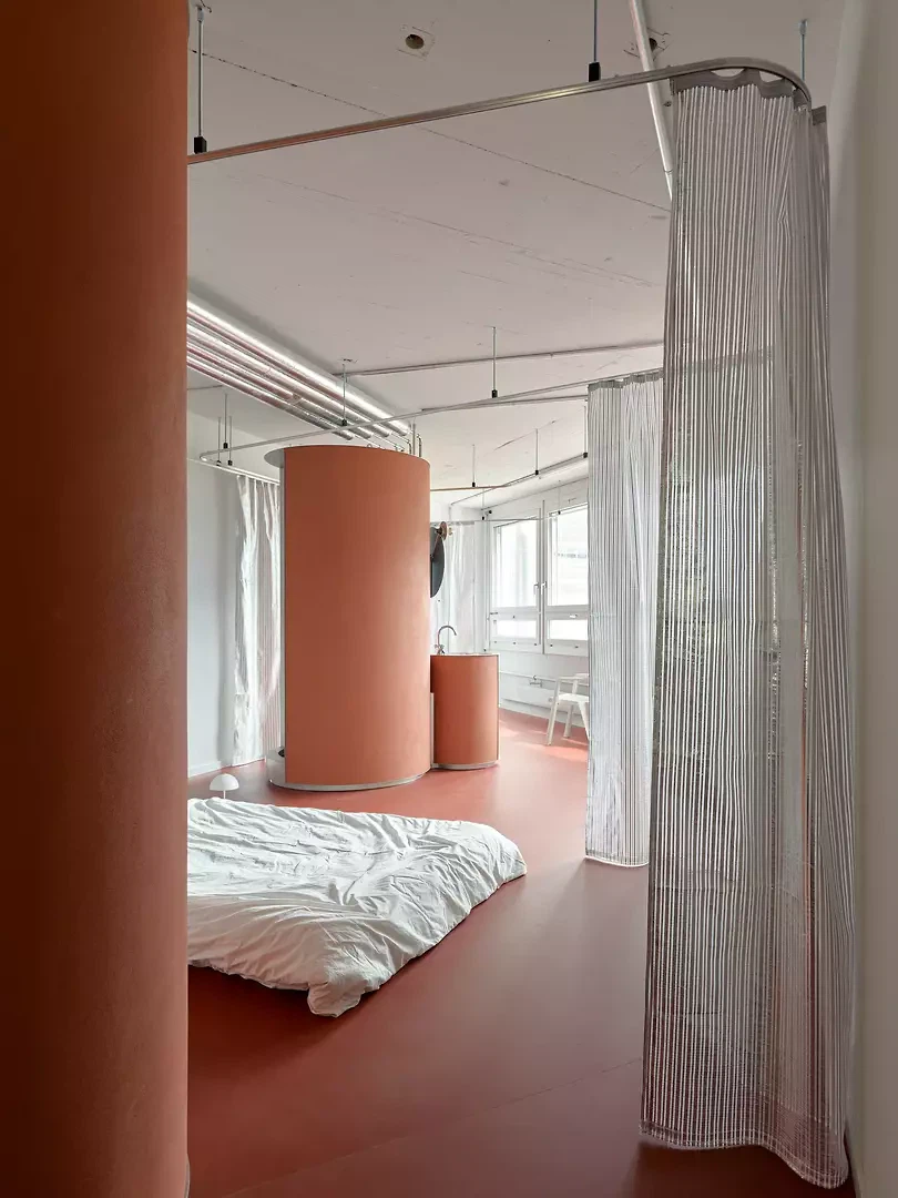 Die Vorhänge dienen der thermischen Regulierung