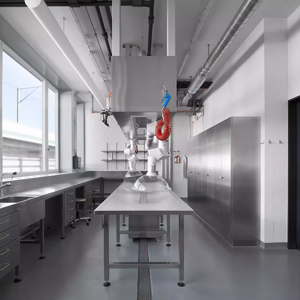 Aquatikum, vue intérieure, laboratoire