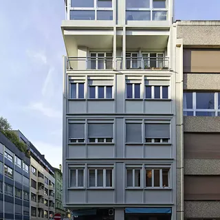 Surélévation d'un immeuble des frères Honegger