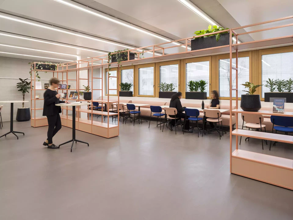 Neuer Pausenraum für Lehrpersonal und Mitarbeiter*innen