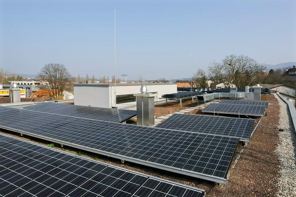 Solarstromanlage und Absorbermatten