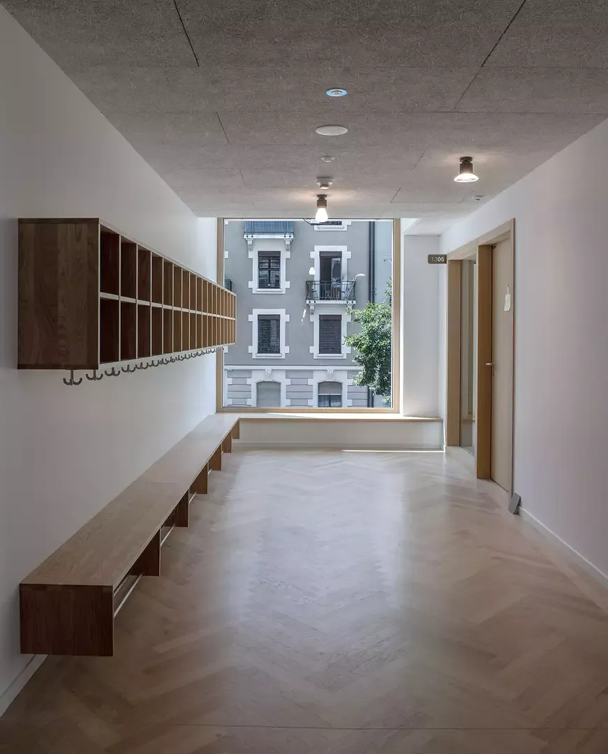 Couloir centre de jour