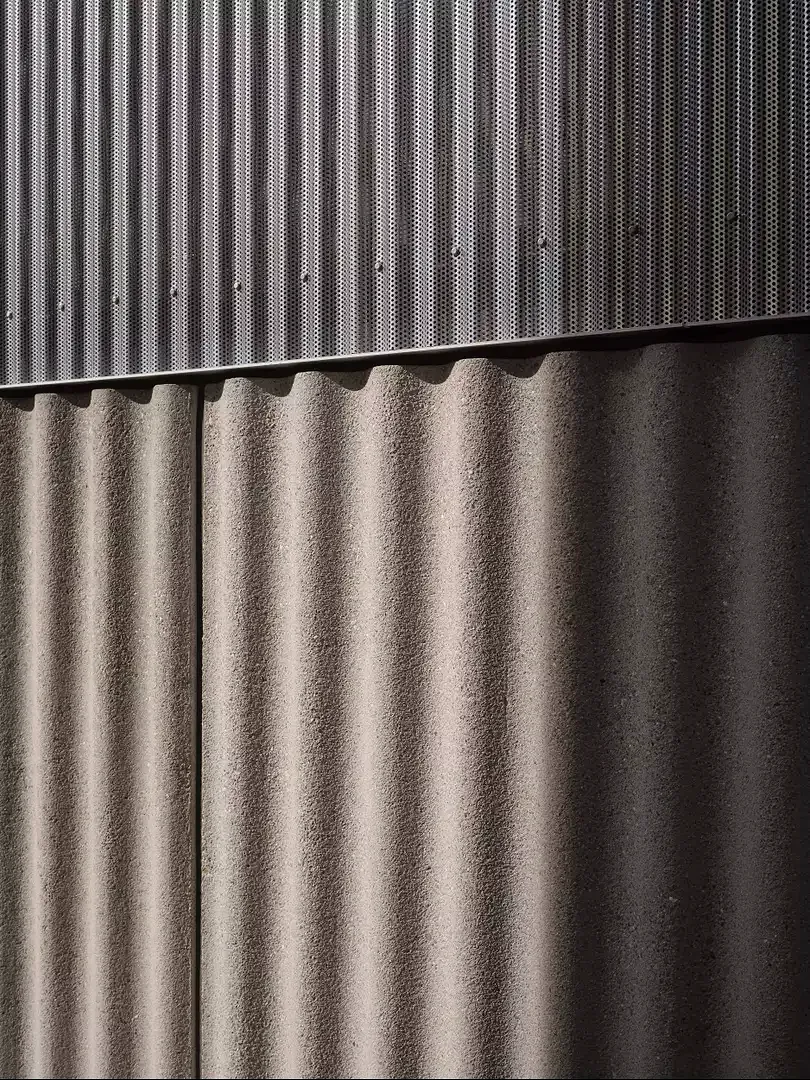 Détail de soubassement